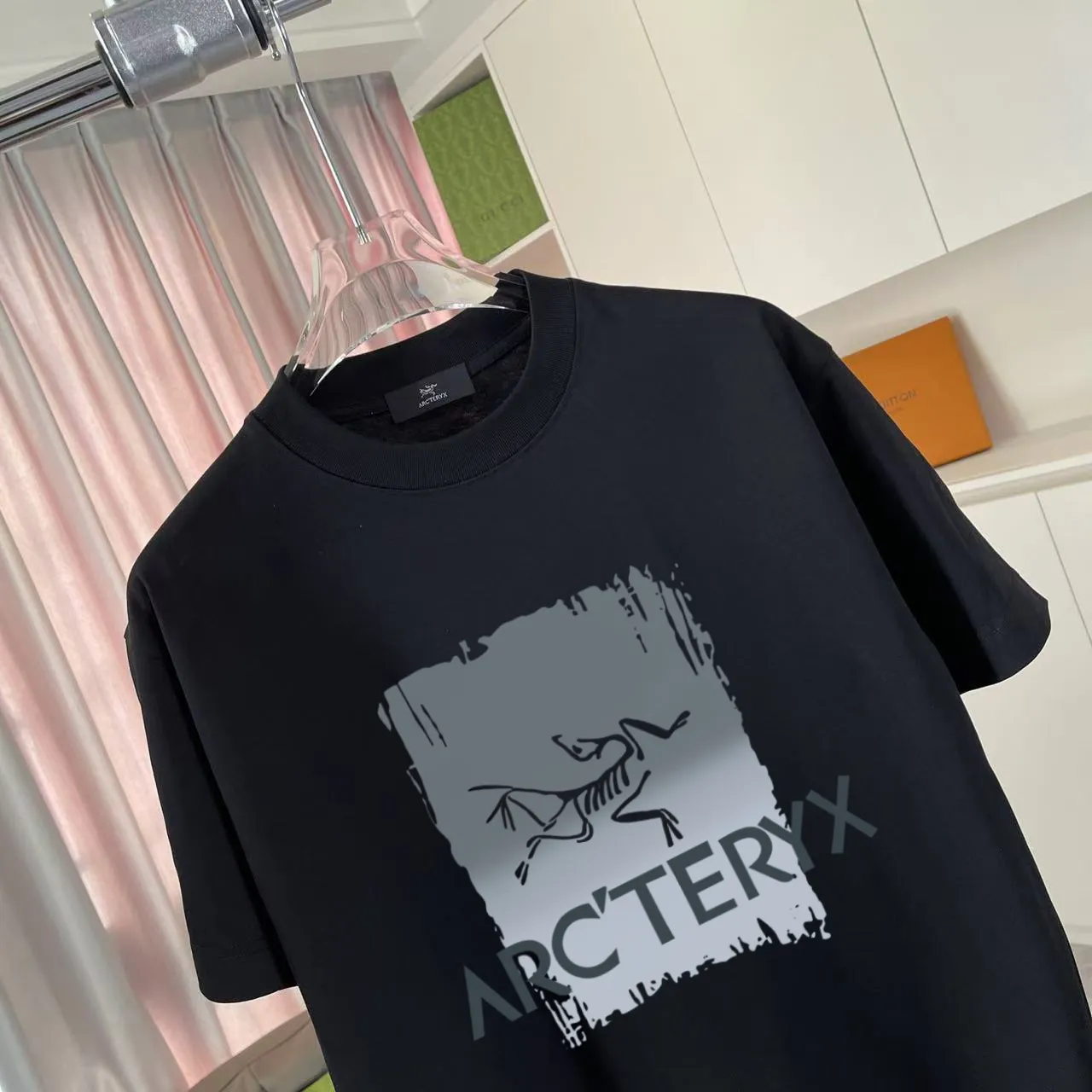 ARC'TERYX* 2025 New Arrival logo t g Same Style Size：S M L XL XXL ：Black White Pink Gray Red